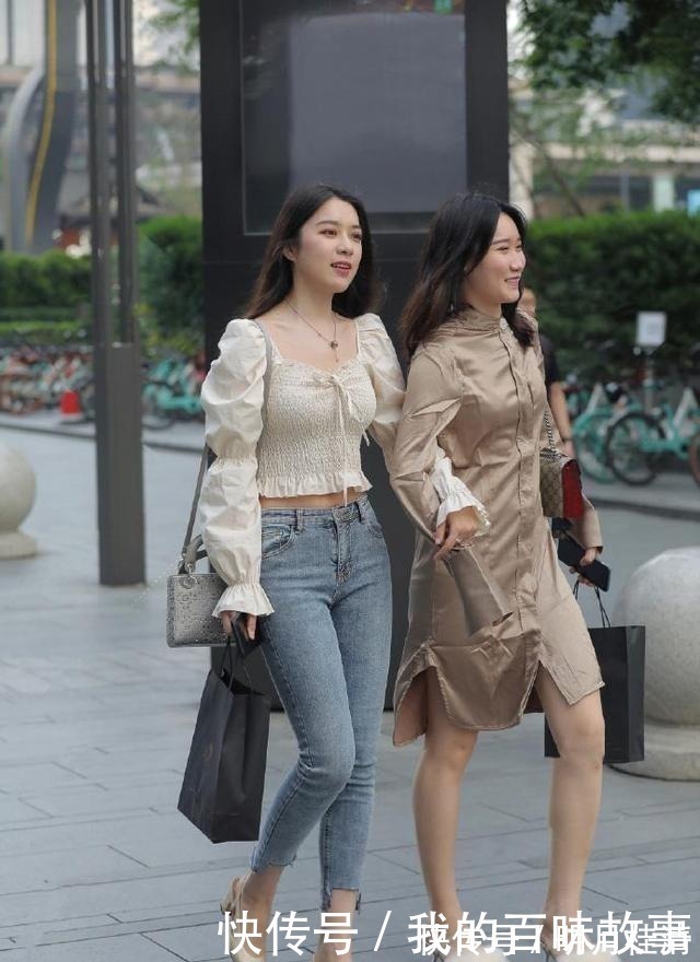 牛仔裤 喜爱休闲风格的您,时尚修身牛仔裤值得一试,简单穿搭也很美