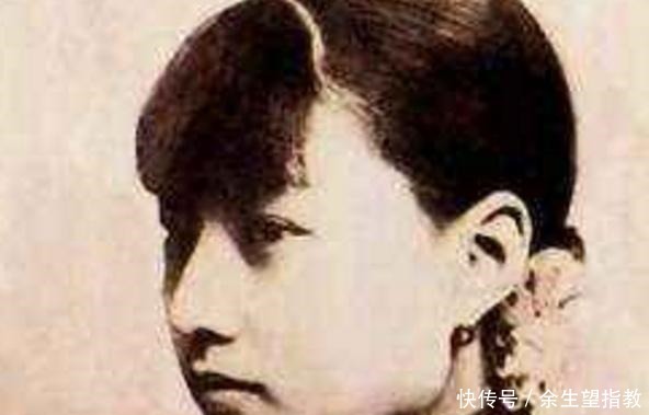 梨园孟小冬,除了梅来芳还有杜月笙的爱情,刹那芳华成永久!