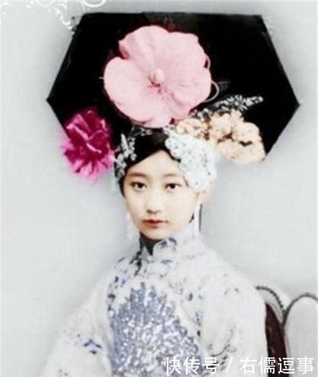 格格|清朝灭亡后的落魄贵族,最美格格一生未嫁,铁帽子王拉洋车
