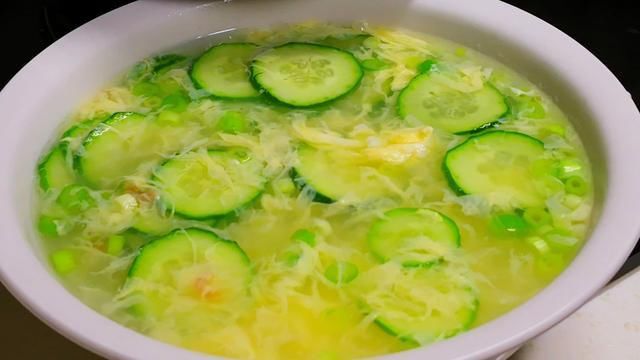 虾仁|夏天，这3样食材一起做汤美极了，营养非常全面，不加味精都特鲜