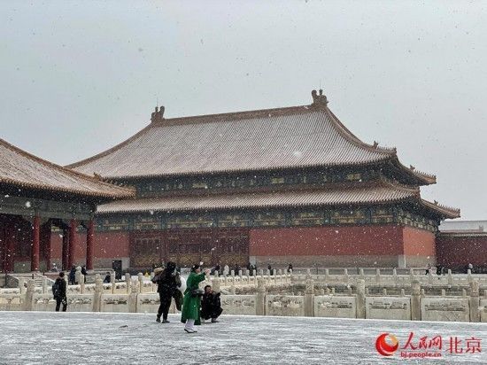 故宫|北京迎2022年初雪 故宫覆盖白雪更显魅力