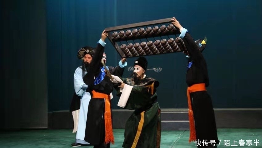 历时|筹划排演历时一年半,中国戏曲学院京剧《硕鼠》在京首演