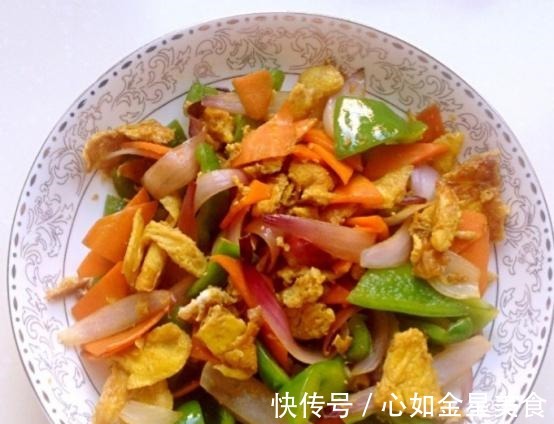 洋葱|家常菜菜谱之尖椒洋葱炒鸡蛋！