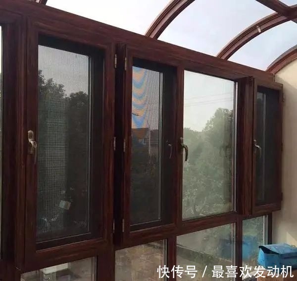 装修|还有不锈钢纱窗么已经过时了,现在高层装修都流行用这种