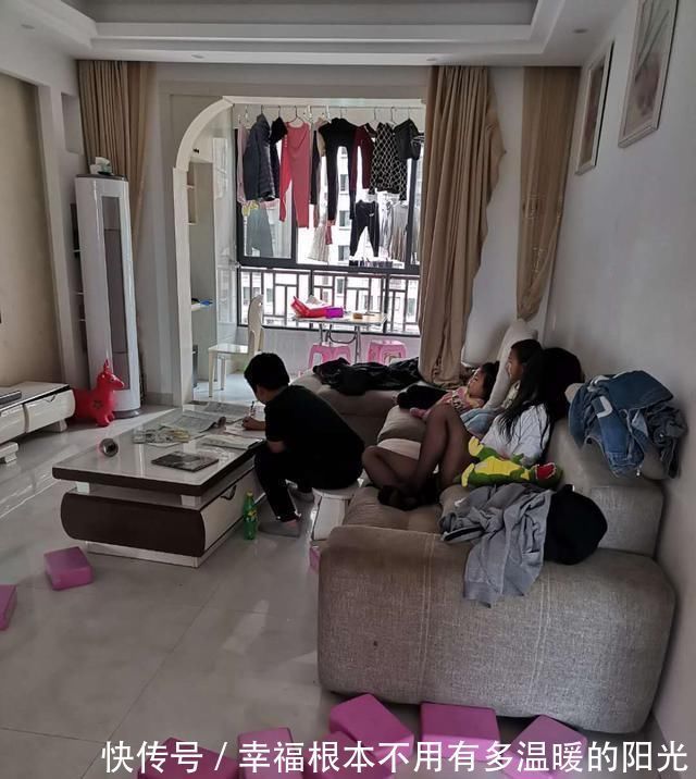 阳台上|娶了个邋遢媳妇,32万装修的新房半年乱成狗窝,客厅不堪入目