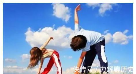 走过花开的石林|阻碍孩子长高的3个坏习惯,占2个以上,孩子的身高发育将大受影