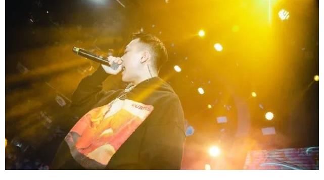 赠票北京笑男孩守卫疤鹤胖先森翁杰郭大Swag老徐等