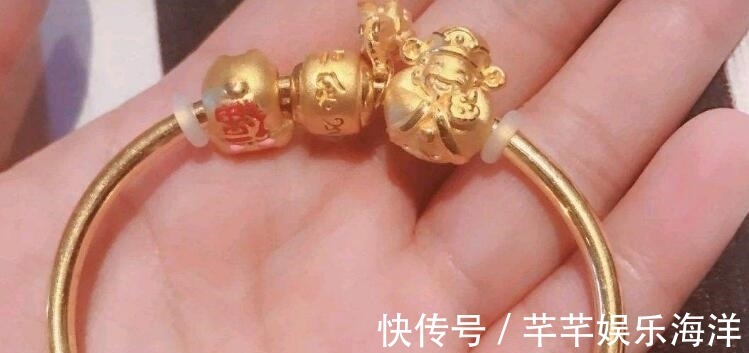 k金 女人再爱美,有5种黄金首饰不能买,花钱事小,丢面子事大