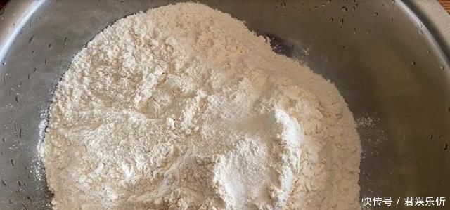 发面饼简单的做法,别直接上锅烙,加上这一步出锅比面包还香