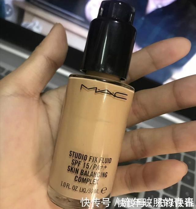 m电商节临近,这3款热门粉底液千万别错过,遮瑕能力无可挑剔