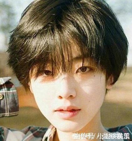 绕道|“没谈过恋爱”的女生,八成都喜欢这“3发型”,难怪异性绕道走