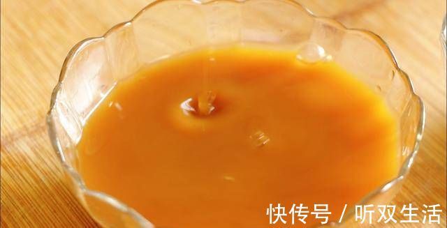 豆腐里打2个鸡蛋，简单一炒，老公孩子最喜欢，每次上桌都吃光光