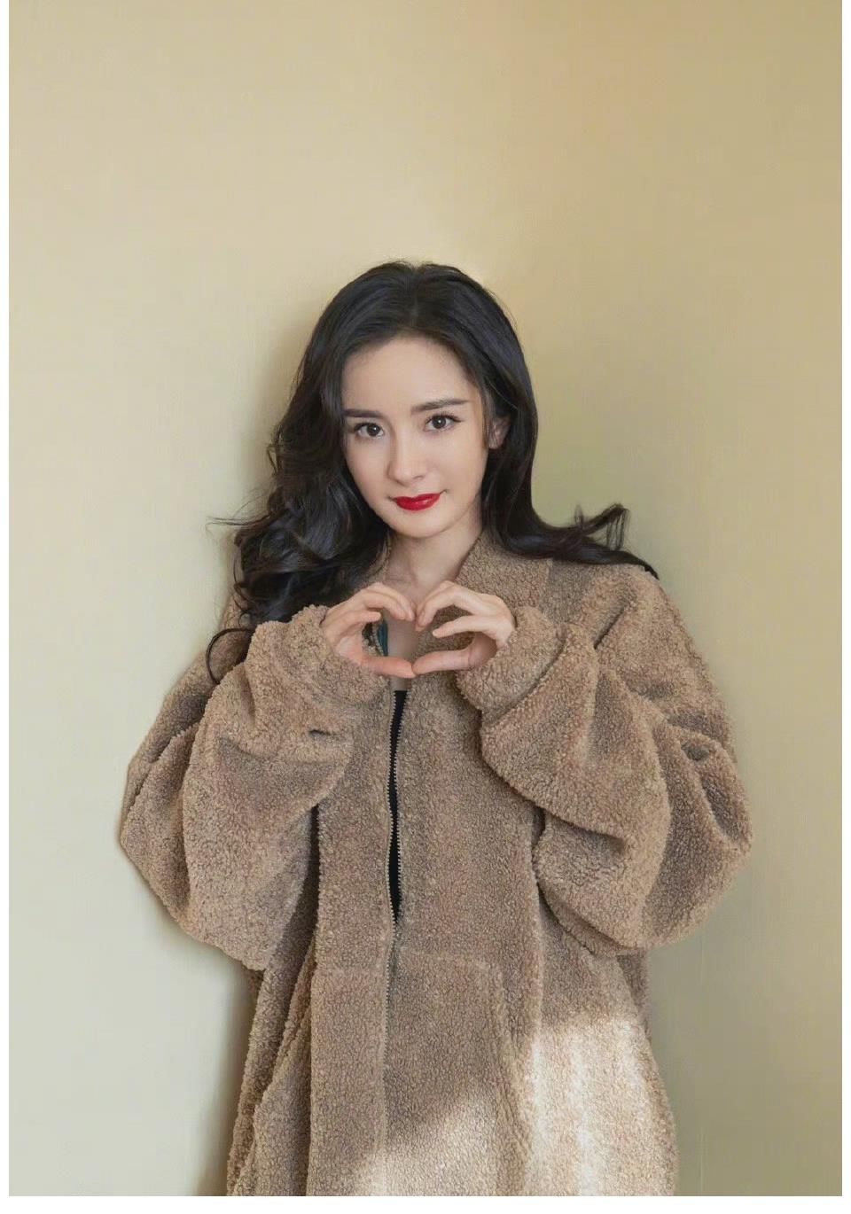 湖南衛(wèi)視跨年晚會(huì)官宣楊冪加入