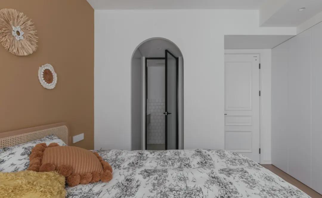 客厅|家里收纳位置少,建议墙体做错位处理,完工后既实用又显气质