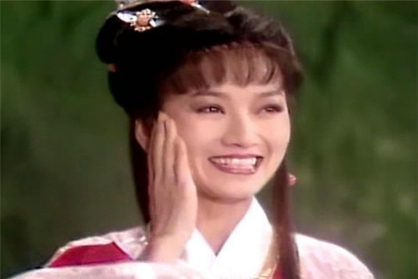 不敌|修行功力都很浅,蜈蚣精为何几乎要了白素贞的命,却不敌胡媚娘?