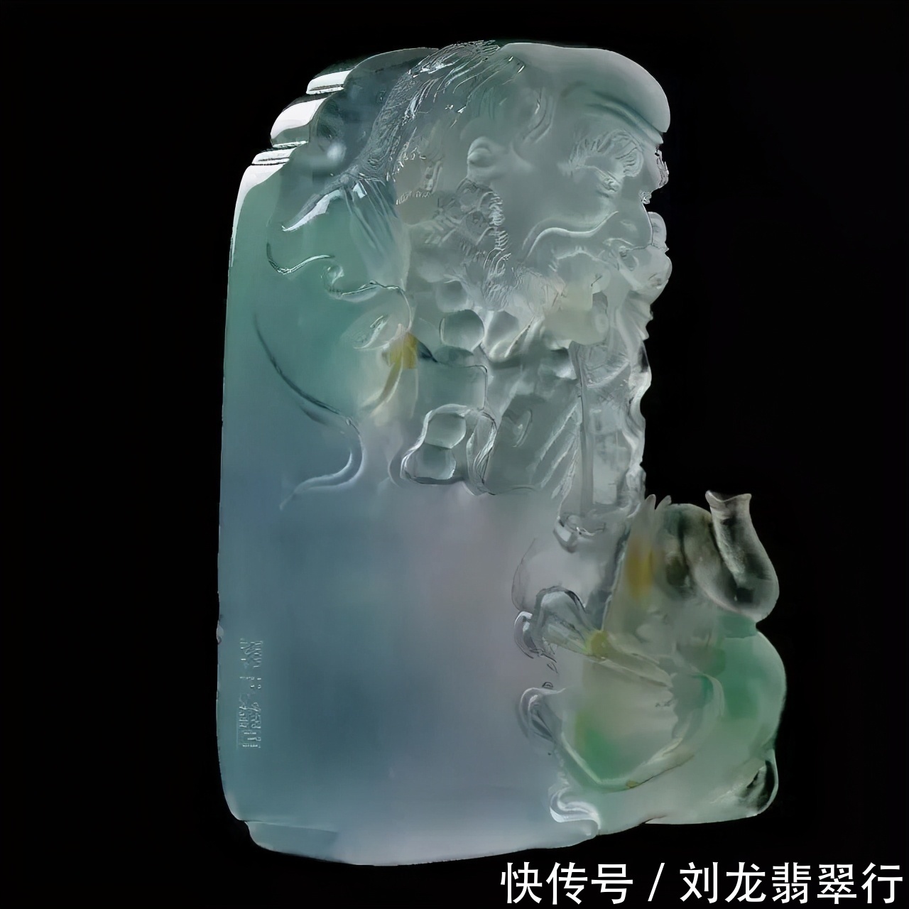 玉雕师的灵感,一块有裂的翡翠,竟然神奇地刻出骑象罗汉尊神!
