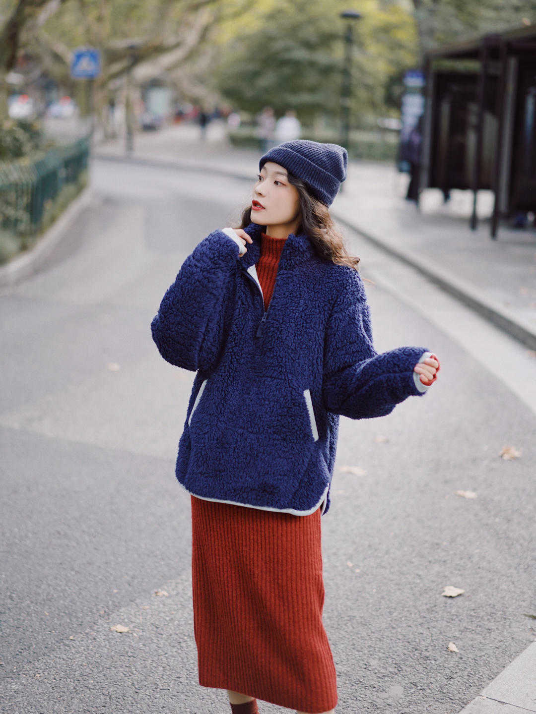 下装|冬天来一件彩虹色羊羔毛外套吧!保暖舒适又减龄,奶fufu的超可爱