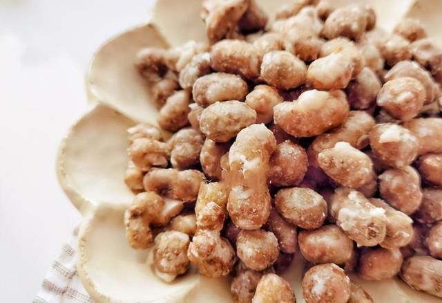 做法|秋后,遇到我必买10斤的果子,便宜还养胃,这做法比糖霜花生好