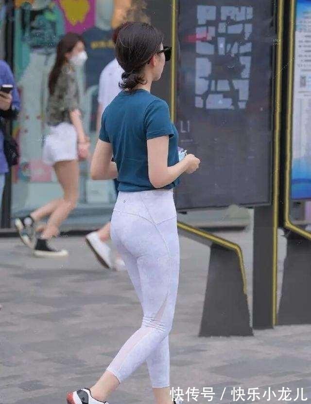 穿搭 打底裤的穿搭带来骨感美,显瘦又有气质,绽放时尚气质