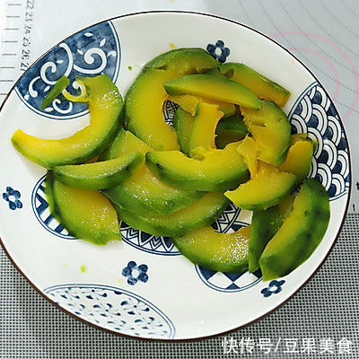 最常吃的家常菜，还属南瓜餐包最诱人