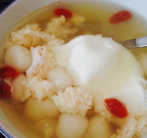 米酒|鸡蛋和此物一起煮,每天吃一碗,睡眠足了,皮肤光滑水润,不显老