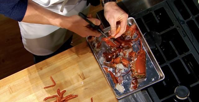 米其林|米其林大厨戈登拉姆齐,完美无痛拆龙虾肉,只需7步骤轻松上手