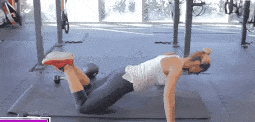 臀部|韩国健身模特,魔鬼身材与初恋脸的反差萌,堪称“尤物”