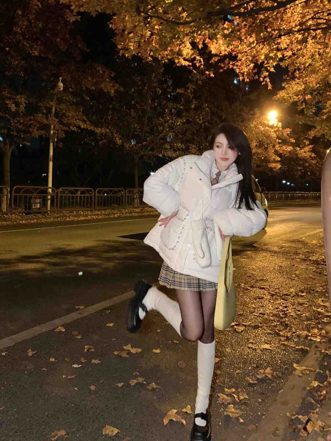 穿衣 小个子女生不要愁?冬天试试这些穿搭小技巧,显高显瘦又时髦