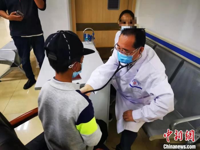 公益|援藏医生带日喀则先心病患儿来上海接受公益治疗