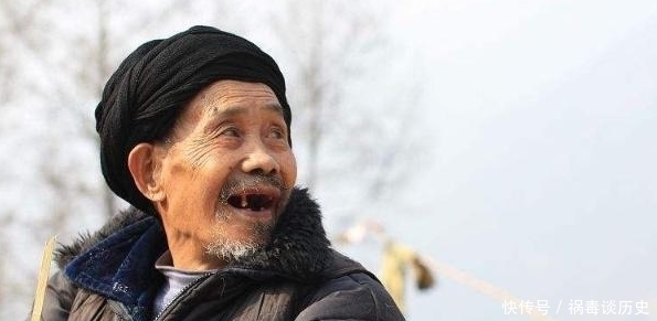 啥意思|俗语“坟后有坑绝人丁,白虎垂头少男愁”啥意思?古人的智慧