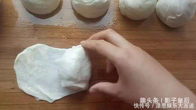  孩子|突发奇想用萝卜做成煎饼，没想到出奇的好吃，孩子每天都闹着要吃