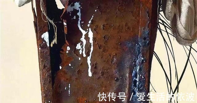 镊子#他画了一桶垃圾卖860万,网友看不懂,专家放大25倍,看那针筒