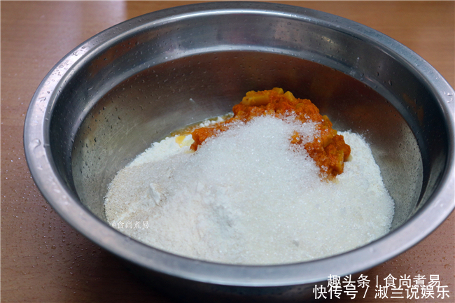 家人隔三差五喊我做此款包点，香甜又蓬松，放到第二天仍然软乎