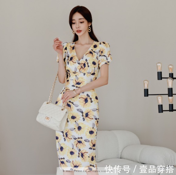 盛夏尼斯南法名媛|女神孙允珠时尚搭配:盛夏尼斯南法名媛向日葵长裙