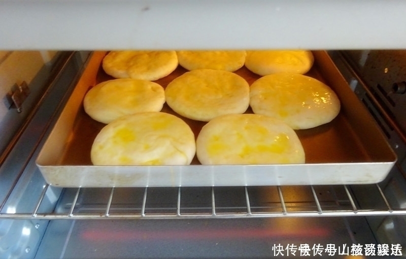 夏天早餐饼这么做，无油烟，香酥又暄松，真好吃，儿子最爱