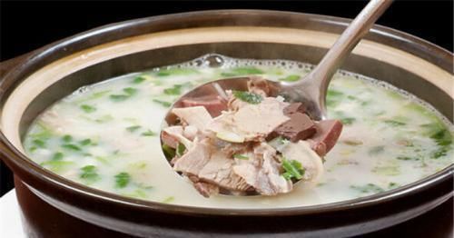膻味|炖羊汤,这4味料一种都不能少,很多人不知道,难怪羊汤膻味重