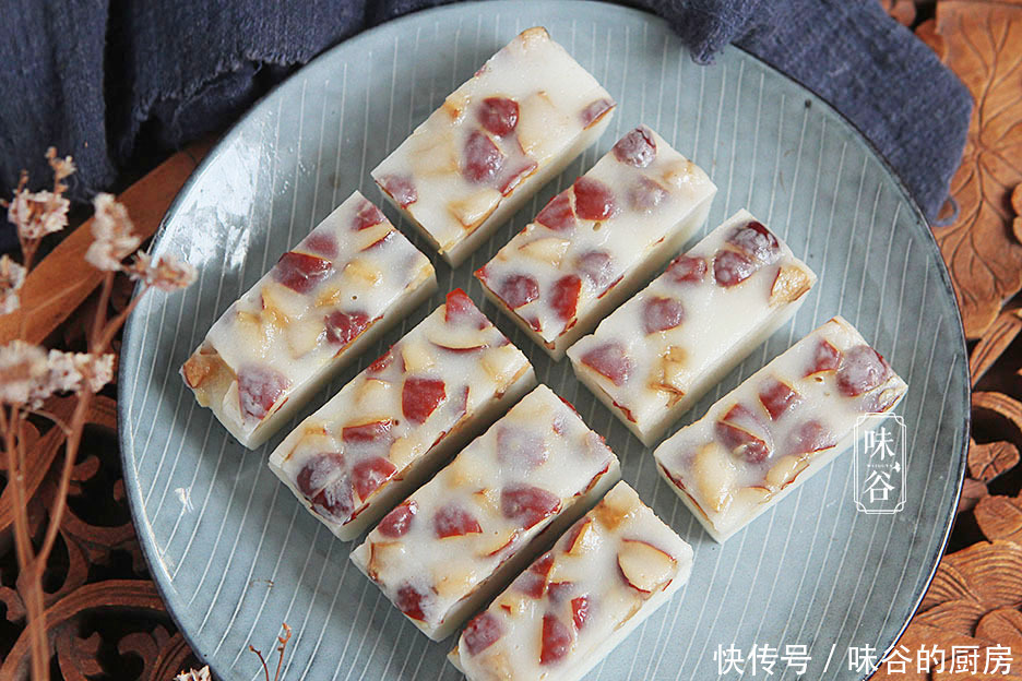 这糕点，吃一次馋一次，不用烤箱不打发，香甜软糯，暖暖过冬