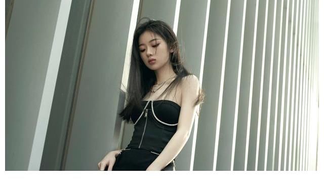 陆柯燃|《爆裂舞台》空降开播,韩红多次叫错嘉宾名,被骂耍大牌不尊重人