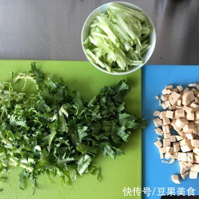 花生米|米饭只配一碗饭,我也会选夏日清爽拌饭