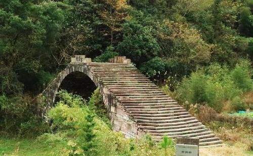 风景|这座古桥始建于宋代，几经变迁如今易址迁建，成为山中最美的风景