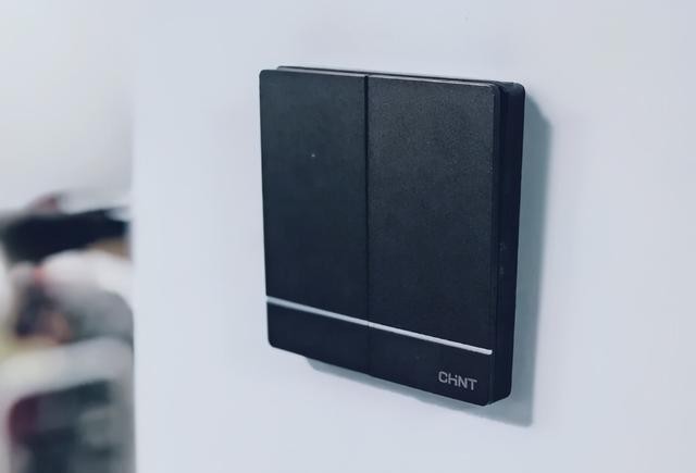 攻略|开关插座从8块到100块都有,5分钟让您知道选购攻略,超实用