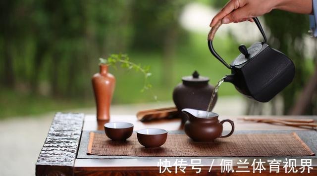 人的一生$易经:每个人的一生,都有3道坎,忍耐过去的人,才能变得强大