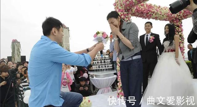岳父母|游泳名将周雅菲:嫁给中国男篮莫科,同他一起当他前妻父母的孩子