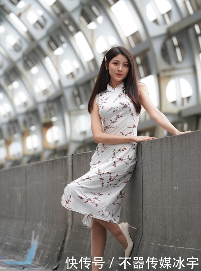 独有|旗袍高雅的服饰,展现出女性独有的成熟美,释放出迷人的气质