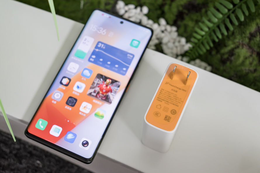 微云台|iQOO 8 Pro测评：进击的iQOO，进击的全能旗舰