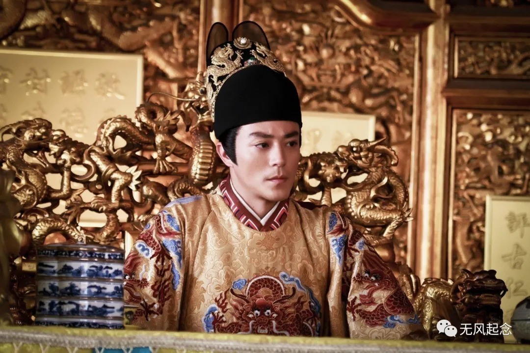 金色帽子!古代皇帝其实不应该戴金色帽子,很多古装剧都犯了错