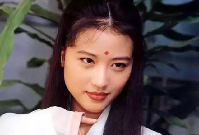 最美|最美周芷若,周海媚年轻时有多美,金庸见到其人曾想改周芷若结局