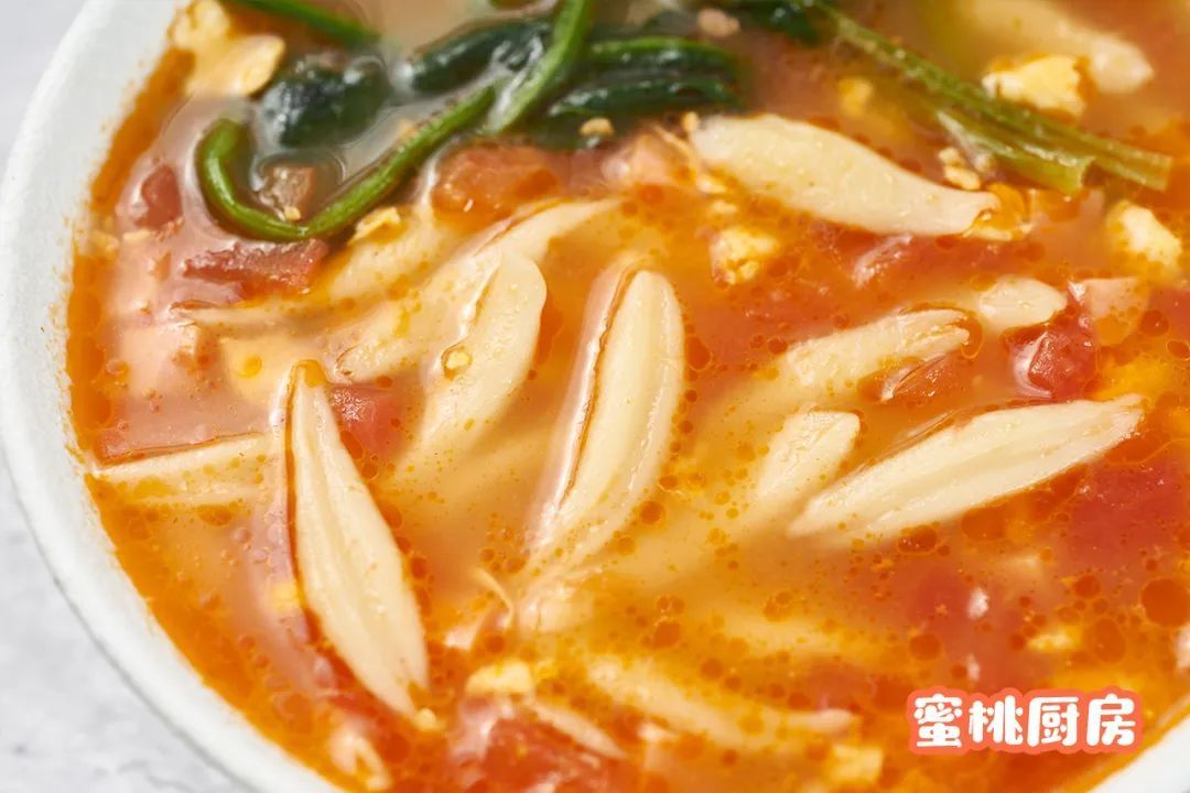 挂面吃腻了?换个花样吃,酸甜开胃,还省时省力