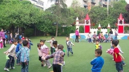 孩子|儿科医生表示:气温回升,不管变得多暖和,也不要对孩子做3件事