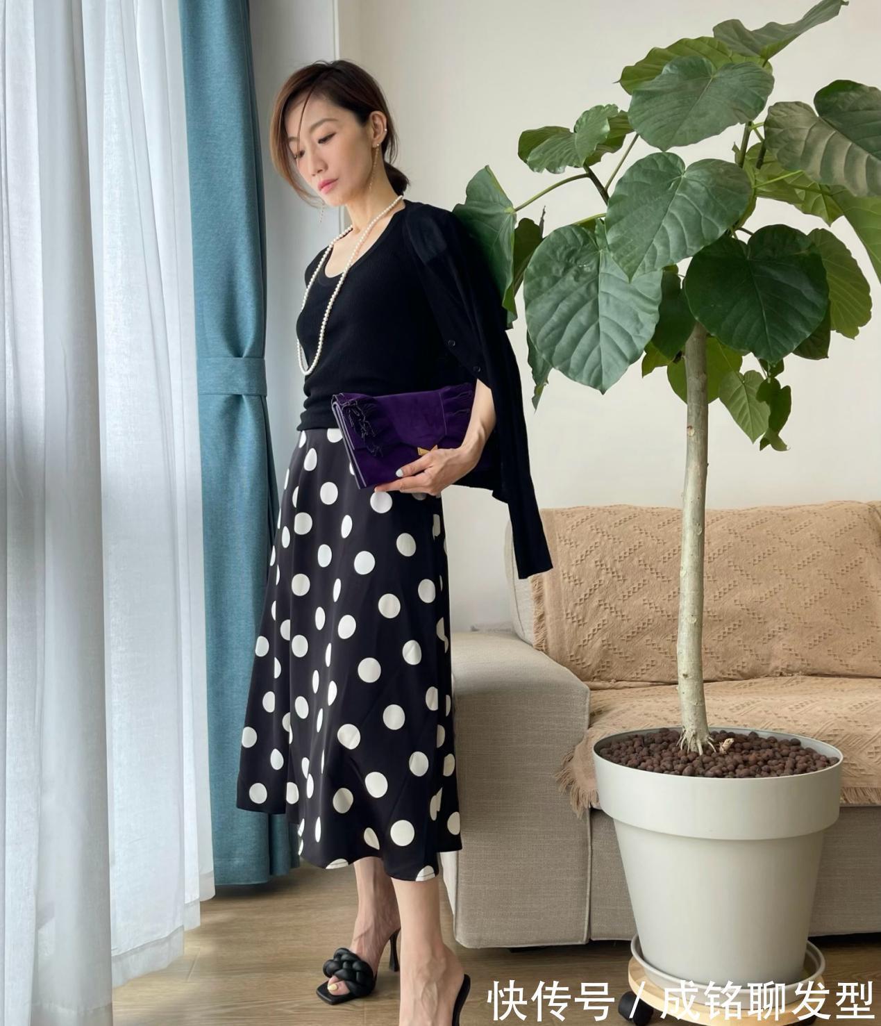 法则|人到中年穿衣别过于随意,记住这几种搭配法则,简约大气很有范儿